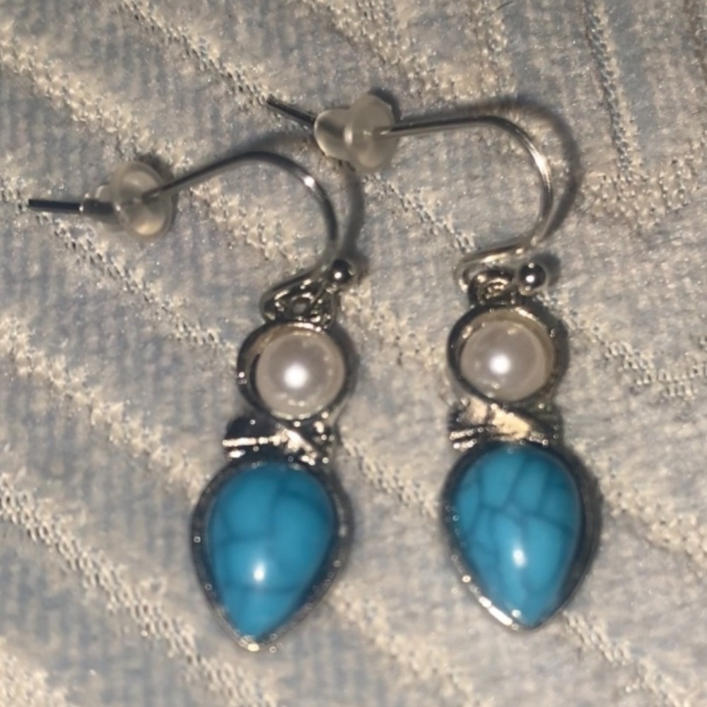 Elegant Silver and Turquoise Earrings